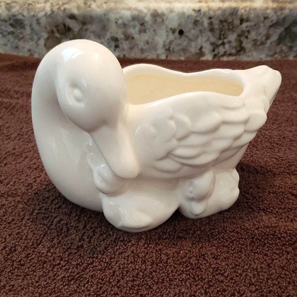 Vintage Avon White Ceramic Duck Planter 1984